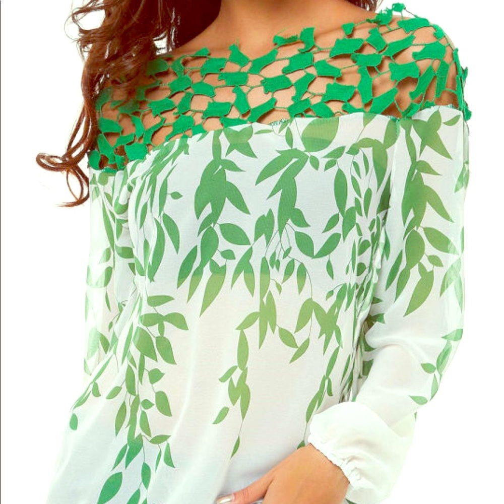 Berryhill boatneck floral blouse- Beautiful!